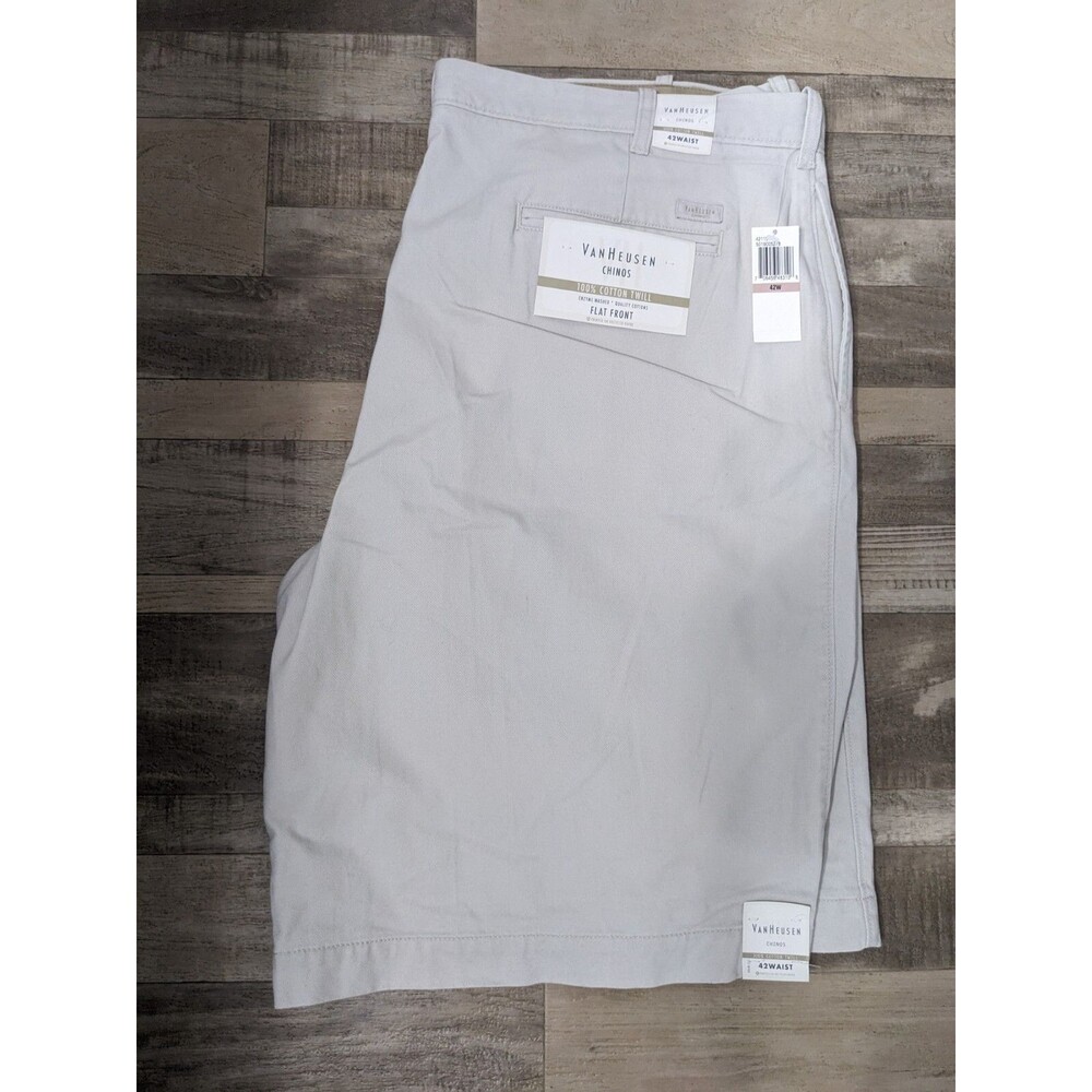 Van Huesen Mens Beige Flat Front Casual Chino Short Size 42 Nwt